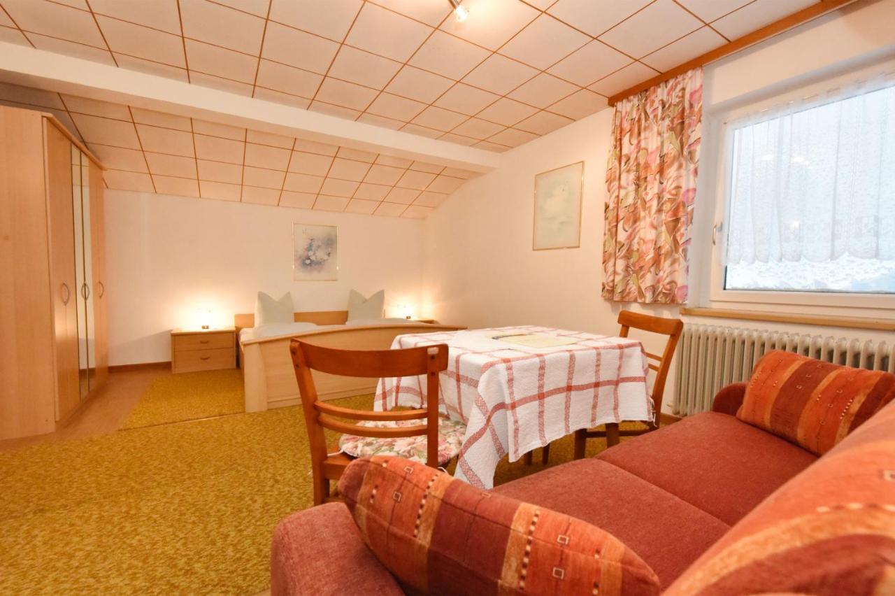 Pension Piz Buin Partenen Bagian luar foto